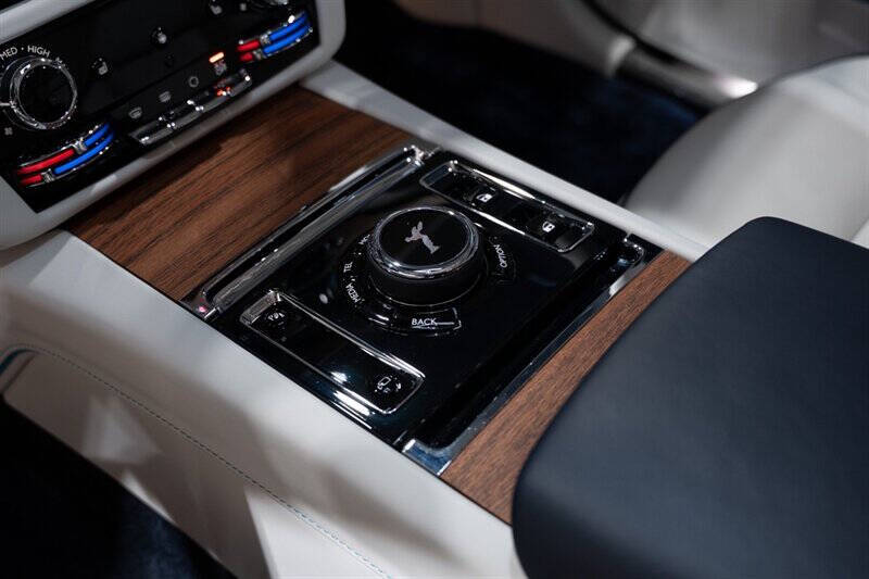 2024 Rolls-Royce Spectre