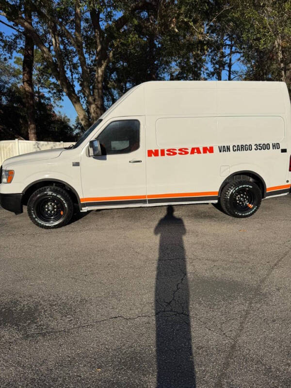 2015 Nissan NV Cargo S photo 12