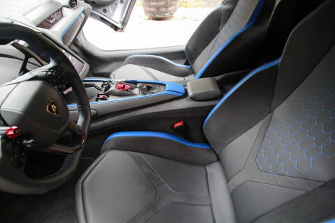 2024 Lamborghini Revuelto
