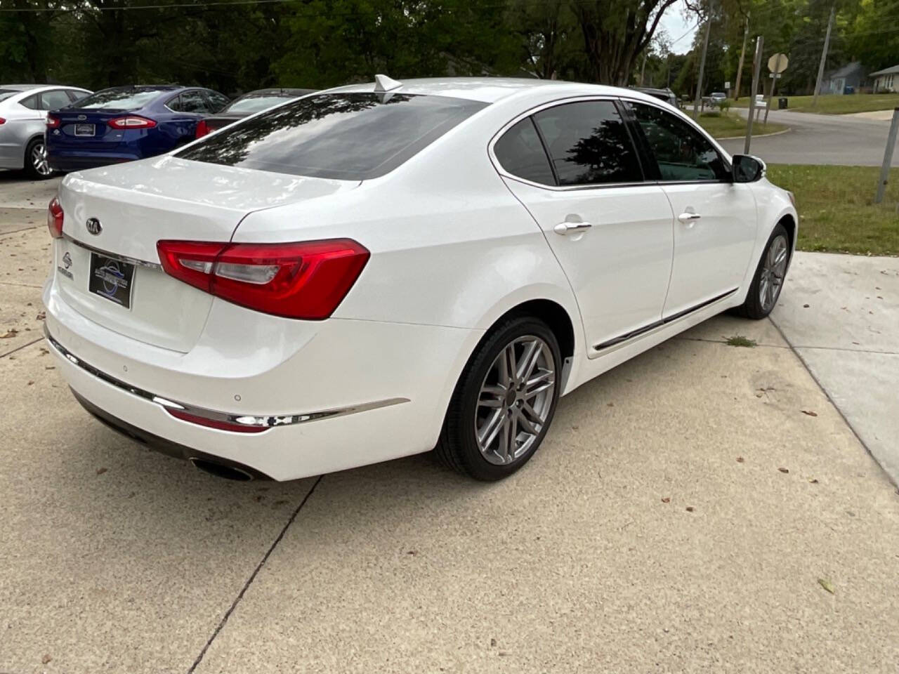 2014 Kia Cadenza for sale at Auto Connection in Waterloo, IA