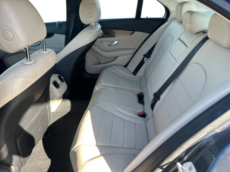 2015 Mercedes-Benz C-Class C 300