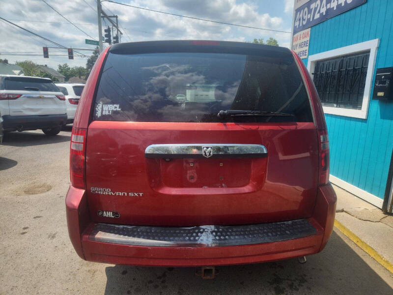 2008 Dodge Grand Caravan SXT