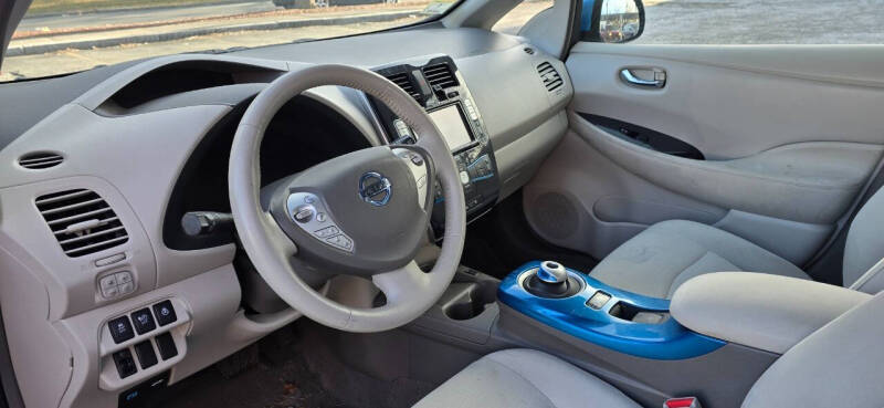 2012 Nissan LEAF SV