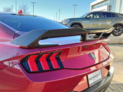 2025 Ford Mustang Dark Horse