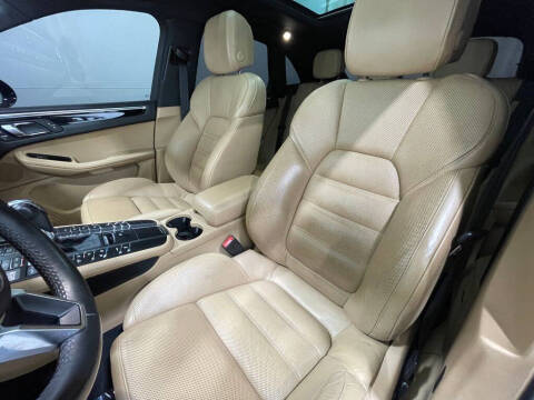 2017 Porsche Macan S