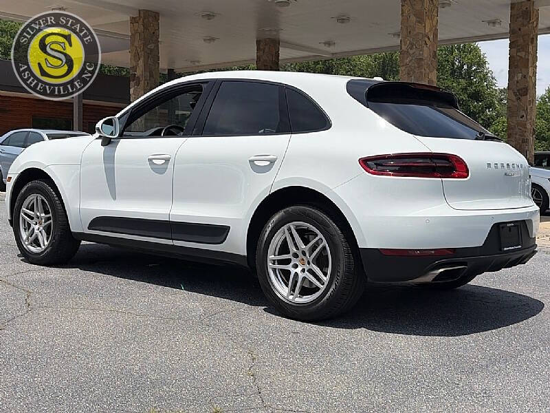 2017 Porsche Macan