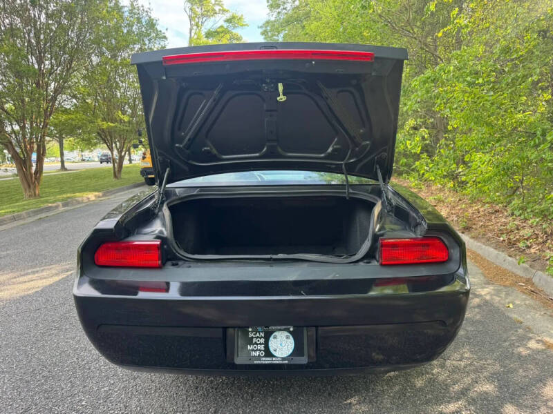 2009 Dodge Challenger SE