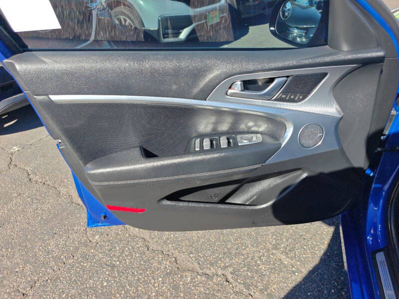 2022 Genesis G70