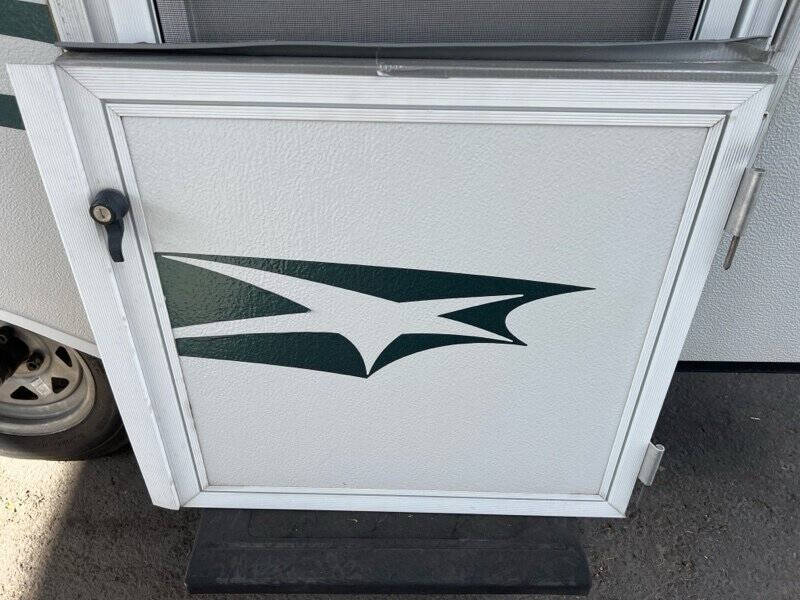 2010 Starcraft Marine 816