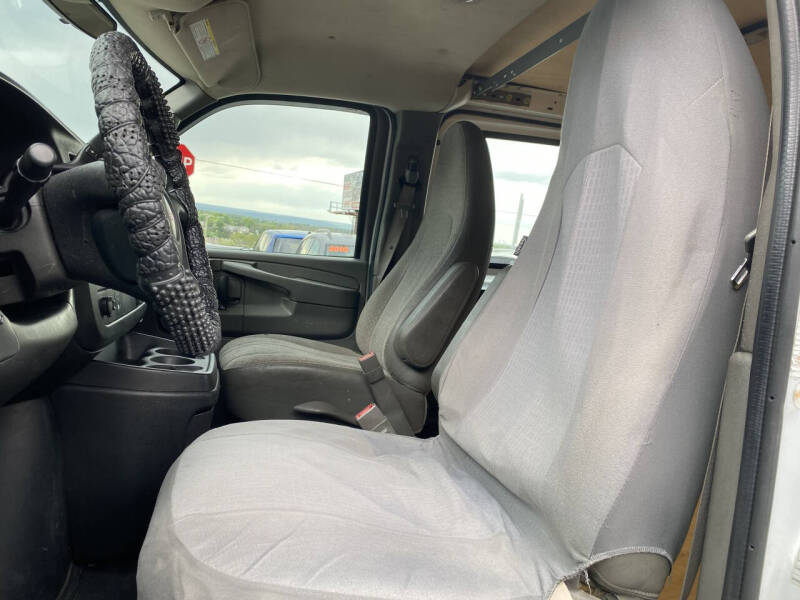 2015 GMC Savana 2500