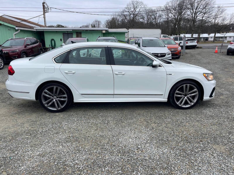 2017 Volkswagen Passat 1.8T R-Line