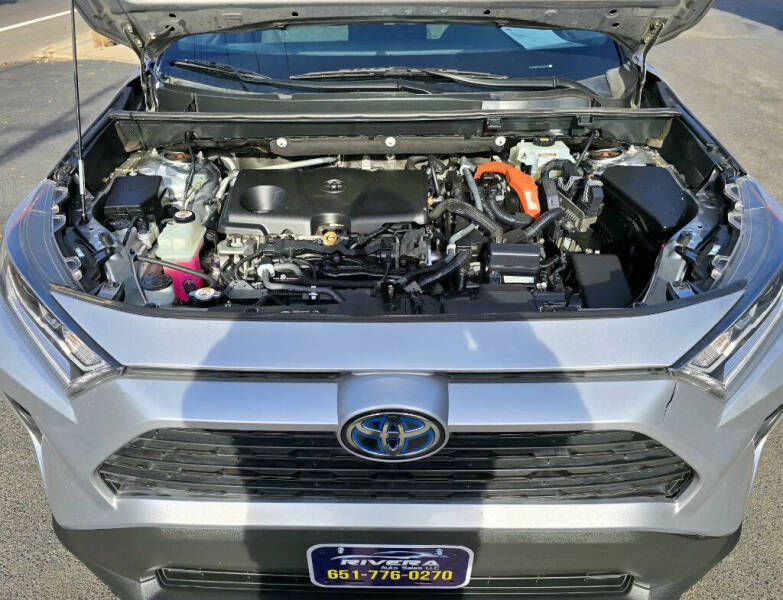 2020 Toyota RAV4 Hybrid XLE