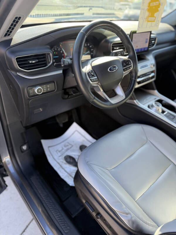 2021 Ford Explorer XLT