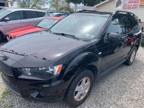 2010 Mitsubishi Outlander for sale at Trocci's Auto Sales in West Pittsburg PA