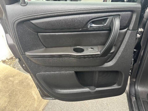 2016 GMC Acadia SLE-2