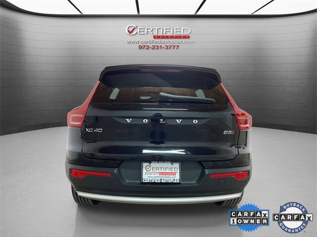 2025 Volvo XC40 B5 Plus Bright Theme