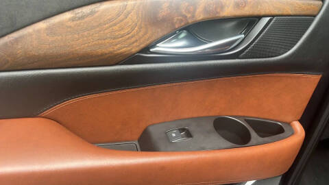 2019 Cadillac Escalade Luxury