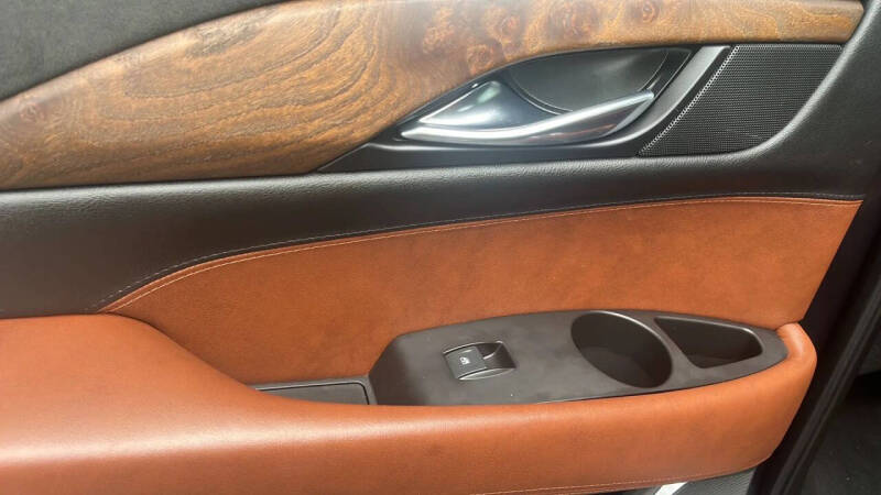 2019 Cadillac Escalade Luxury