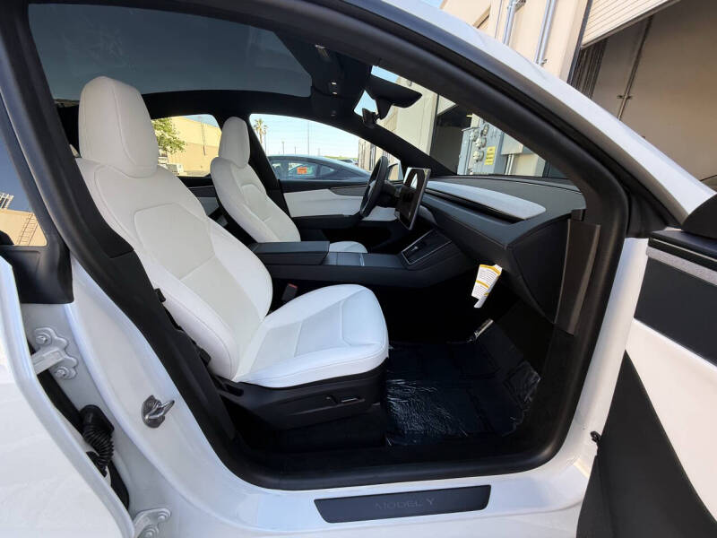 2026 Tesla Model Y Long Range