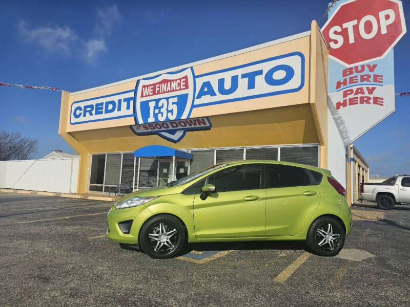 2013 Ford Fiesta SE's photo