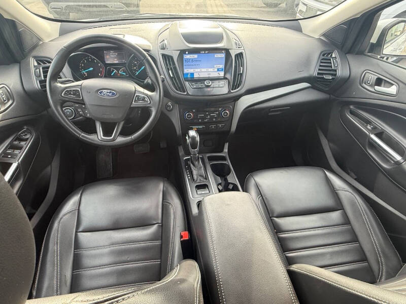 2019 Ford Escape SEL