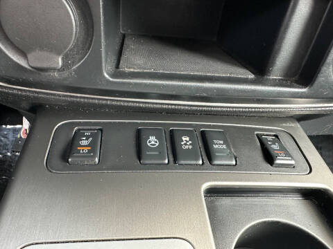 2013 Nissan Armada Platinum