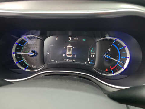 2023 Chrysler Pacifica Plug-In Hybrid Limited