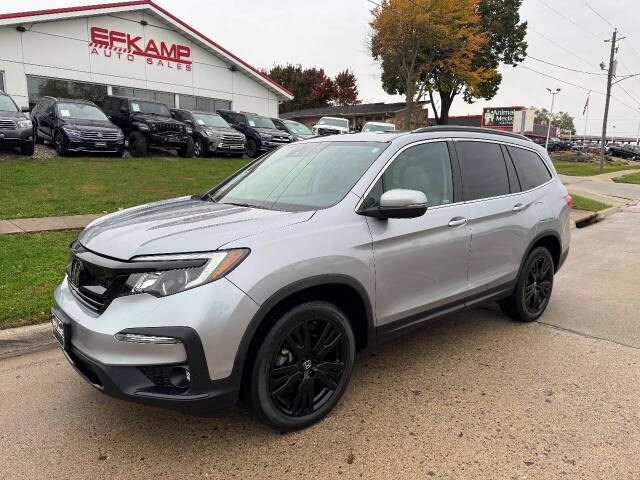 2022 Honda Pilot SE's photo