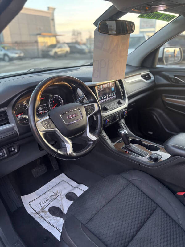 2018 GMC Acadia SLE-2