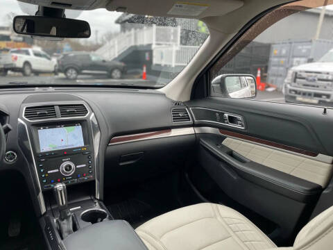 2019 Ford Explorer Platinum