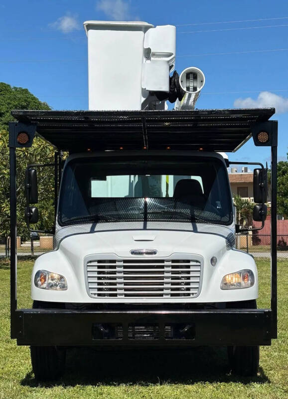 2015 Freightliner M2 106