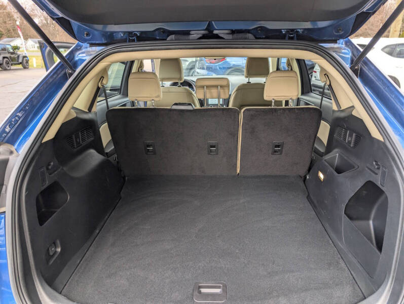 2023 Ford Edge SE