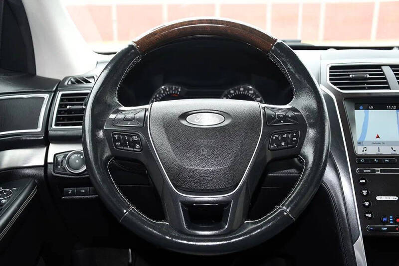 2017 Ford Explorer Platinum