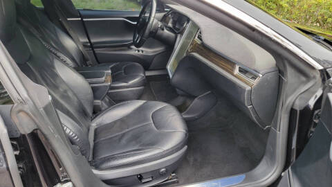 2015 Tesla Model S 70