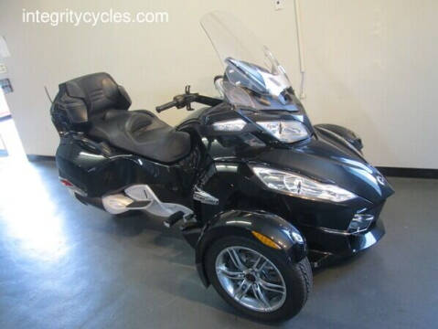 Can-Am Spyder RT Image