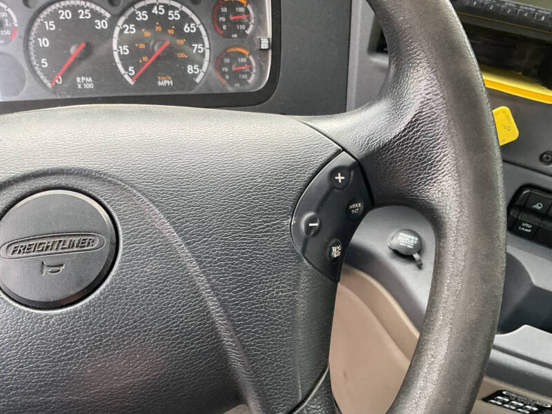 2016 Freightliner Cascadia