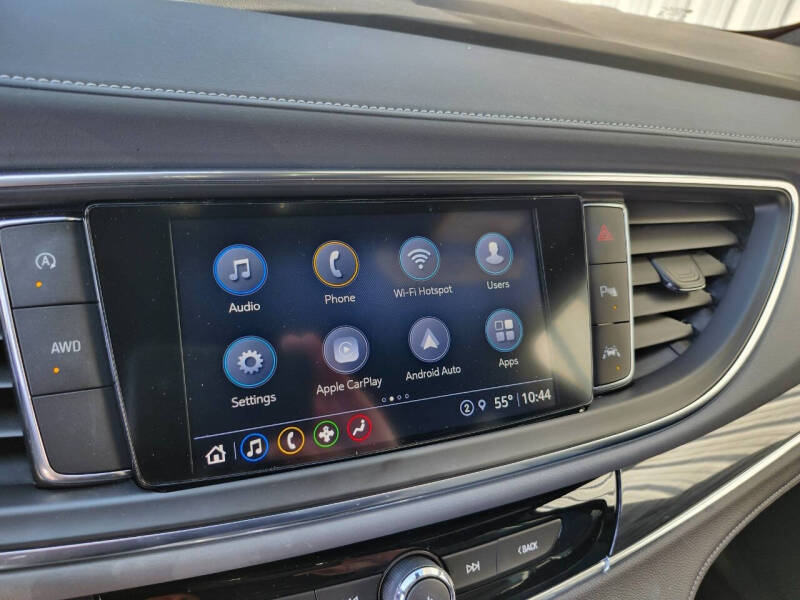 2023 Buick Enclave Essence