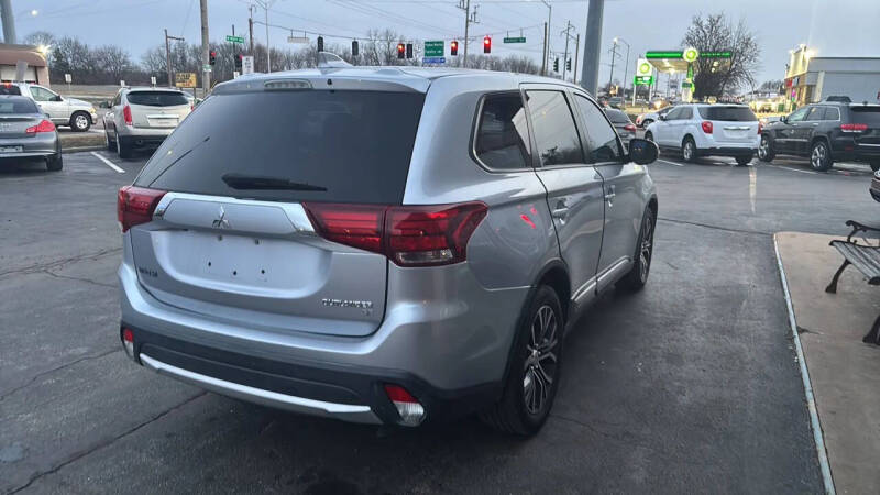 2017 Mitsubishi Outlander