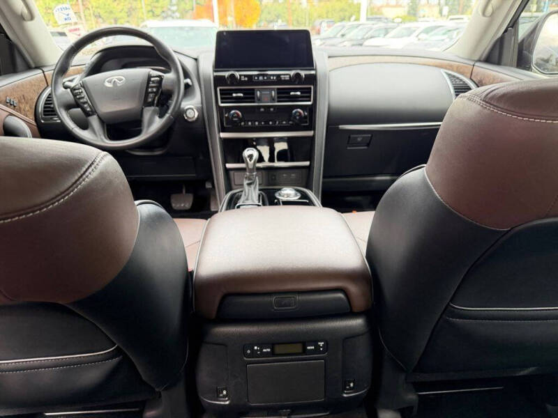 2024 Infiniti QX80 Premium Select