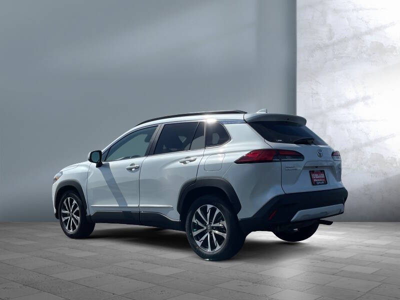 2024 Toyota Corolla Cross XLE