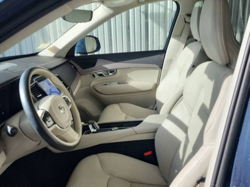 2023 Volvo XC90 B6 Plus Bright Theme 7P