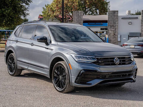 2022 Volkswagen Tiguan SE R-Line Black