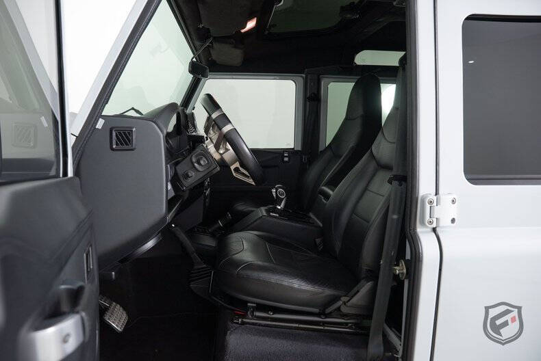 1991 Land Rover Defender