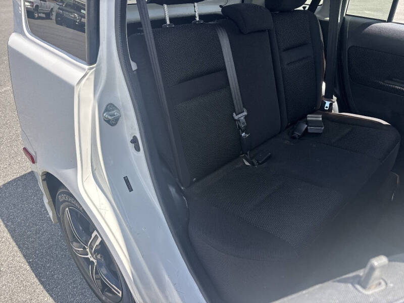 2005 Scion xB