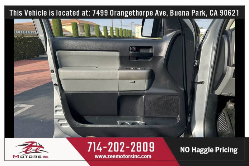 2016 Toyota Sequoia SR5