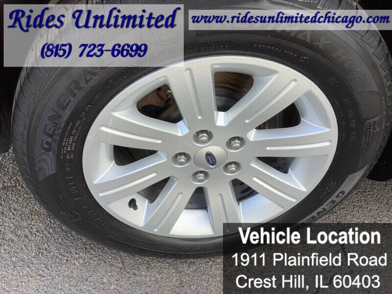 2011 Ford Taurus SE