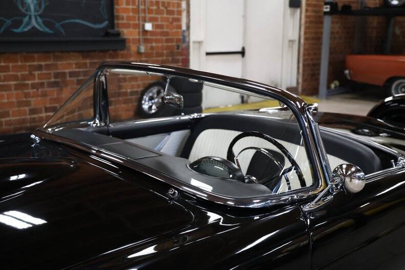 1956 Ford Thunderbird