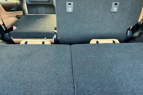 2025 Lexus LX 700h Luxury