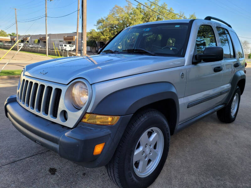 2006 Jeep Liberty for sale at Dynasty Auto in Dallas TX