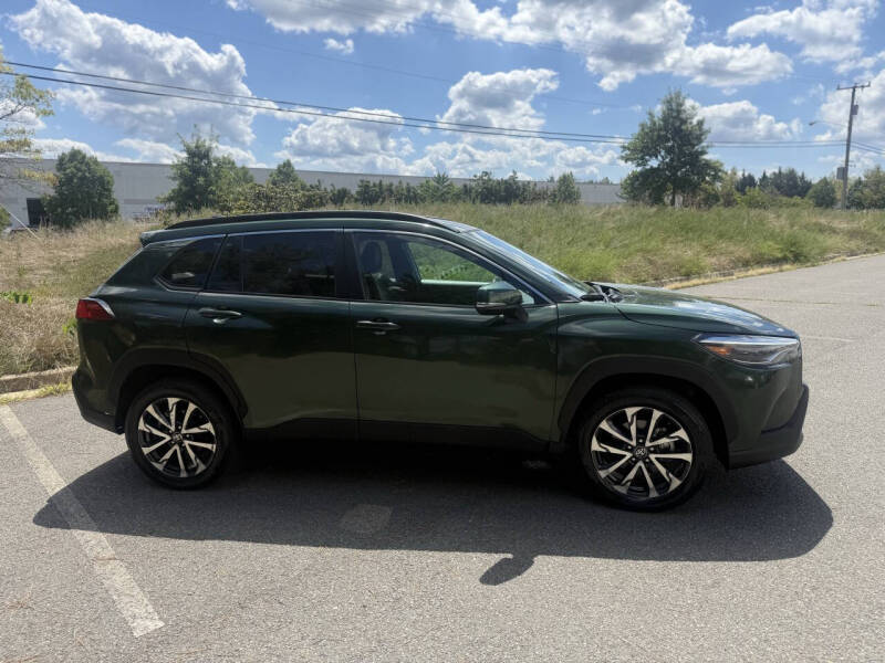 2024 Toyota Corolla Cross XLE